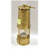 Image 1 : ANTIQUE BRASS COAL MINERS LANTERN W WICK