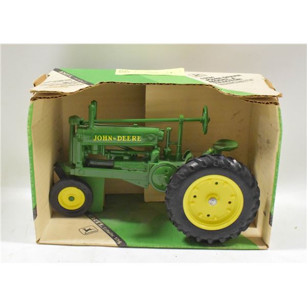 ERTL 1934 JOHN DEERE MODEL A TRACTOR