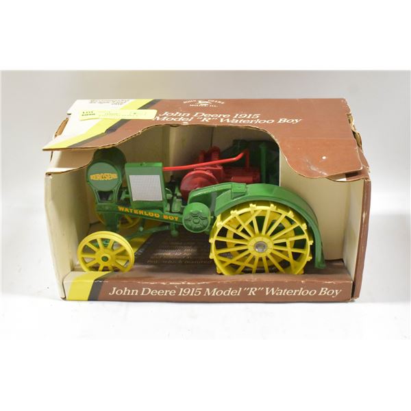 ERTL 1915 JOHN DEERE MODEL R WATERLOO