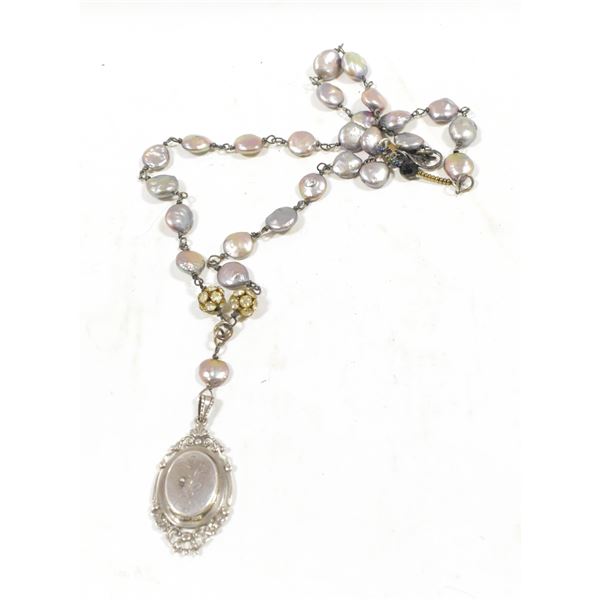 VINTAGE BEADED NECKLACE WITH LARGE LOCKET