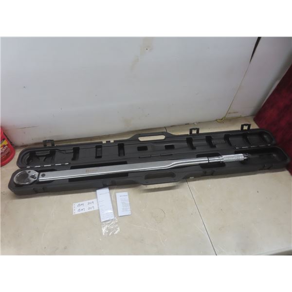 Titan 3/4" Micrometer Torque Wrench with Case