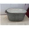 Image 8 : Galvanized Wash Basin with Lid