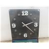Image 4 : 7UP Electric Wall Clock (Plastic, Working)