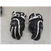 Image 6 : Men’s Sports Lot: CCM Skates Size 11, Reebok Hockey Gloves, Tennis Racket, and Baseball Glove