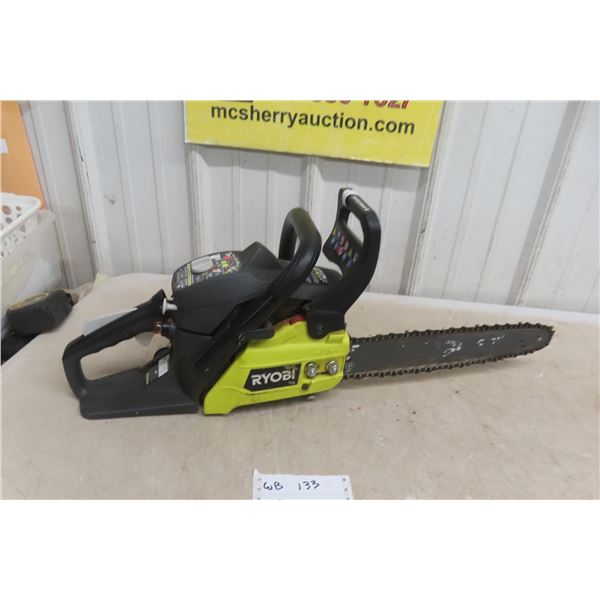 Chainsaw Ryobi RY3714 - Working