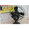 Image 5 : Vintage General Electric Oscillating Fan - Working