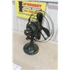 Image 8 : Vintage General Electric Oscillating Fan - Working