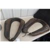 Image 6 : 2 Horse Collars & Metal Basket Feed Stops