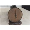 Image 5 : Vintage Floor & Kitchen Scales