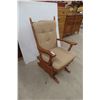 Image 1 : Gliding Rocking Chair