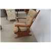 Image 5 : Gliding Rocking Chair