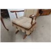 Image 5 : Gliding Rocking Chair