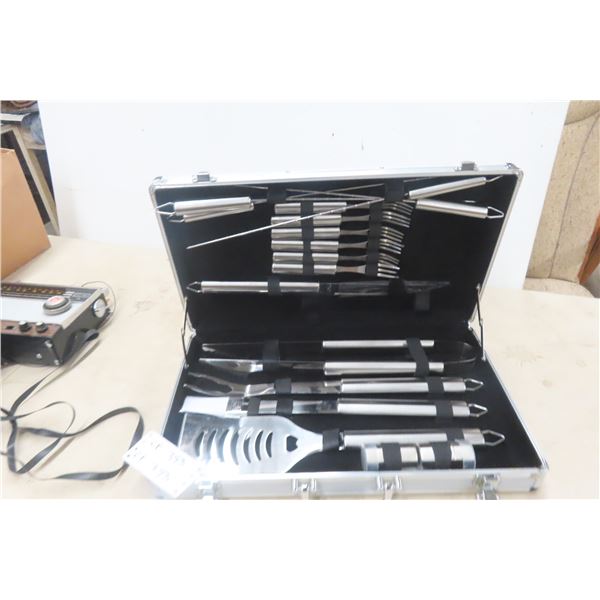Barbecue Utensil Set in Storage Case