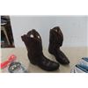 Image 5 : Five Pairs Slip Shoe Grips, Cowboy Boots, and Runner Size 8