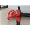 Image 2 : Black and Decker Electric Yard Blower Vacuum, 12 Amp