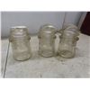 Image 2 : 24 Clear Glass Insulators