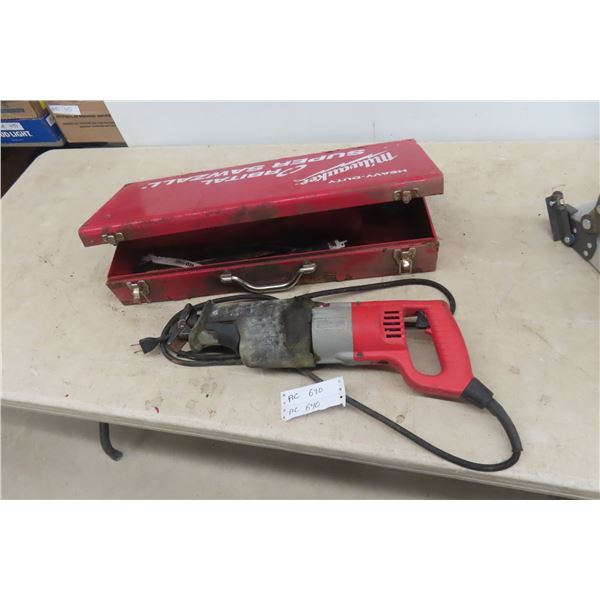 Milwaukee 11 Amp Sawzall with Case & Extra Blades 