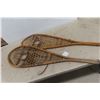 Image 5 : Set of Snowshoes 42'' x 12'' 