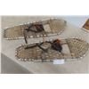 Image 2 : Set of Snowshoes 29 1/2'' x 10''