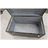 Image 7 : Trunk 21'' x 36'' x 19'' with Insert Tray 