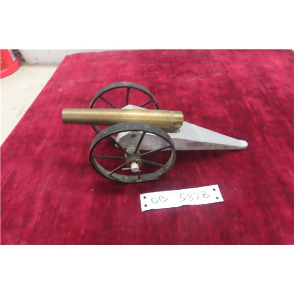 Metal/Cast/Brass Cannon Display 11'' Long