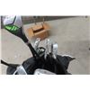 Image 3 : 12 Right Handed Golf Clubs 'Powerbilt G52' 