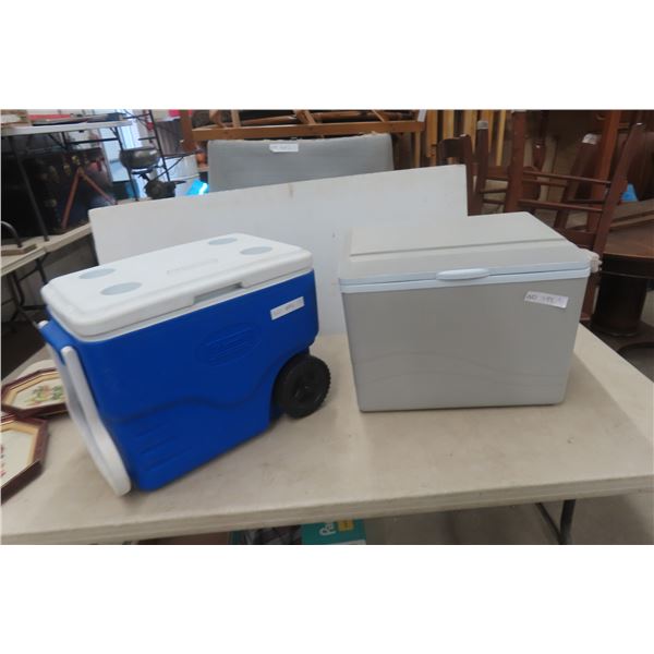 Koolatron Hot/Cold 12 Volt Cooler , Coleman Rolling Cooler 