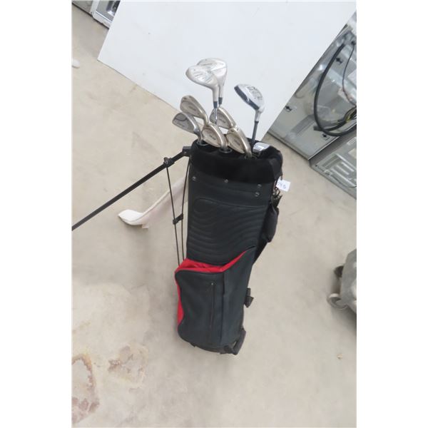 9 Right Handed Golf Clubs with Bag & Cart