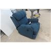 Image 4 : Power Medi Lift Recliner Chair 