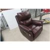 Image 1 : Leather/Leather Style Power Recliner 