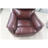 Image 3 : Leather/Leather Style Power Recliner 