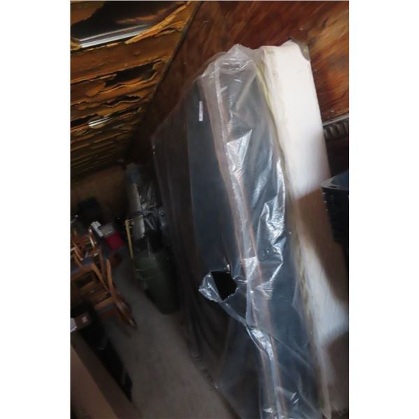 Queen Box Spring and Mattress 60'' Wide