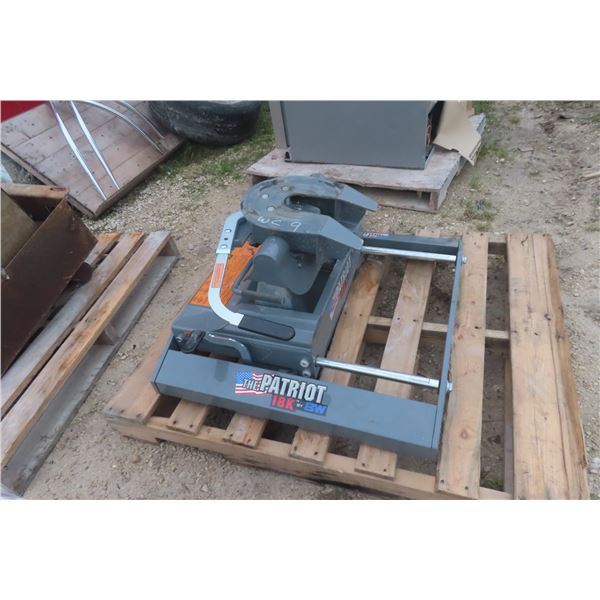 The Patriot 18K 5th Wheel Hitch (Used Very Little)