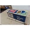 Image 3 : Old Labatt's Blue Case with Bottles + Ice Fishing Rod