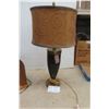 Image 5 : Electric Lamp; Modern Antique-Style Radio and Cassette Player