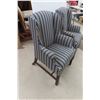 Image 2 : Pair of Matching Occasional Arm Chairs