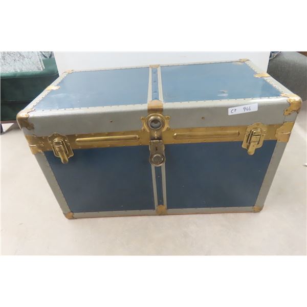 Trunk — 21" x 36" x 20"