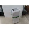 Image 2 : Gree 8,000 BTU Portable A/C
