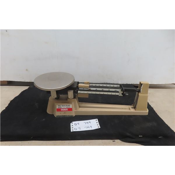 Ohaus Triple-Beam Balance Scale