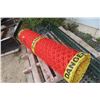 Image 6 : Roll of Plastic Snow Fence with Seven Metal T-Posts