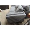 Image 5 : Couch 90" Good Condition