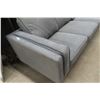 Image 2 : Couch 88" Good Condition