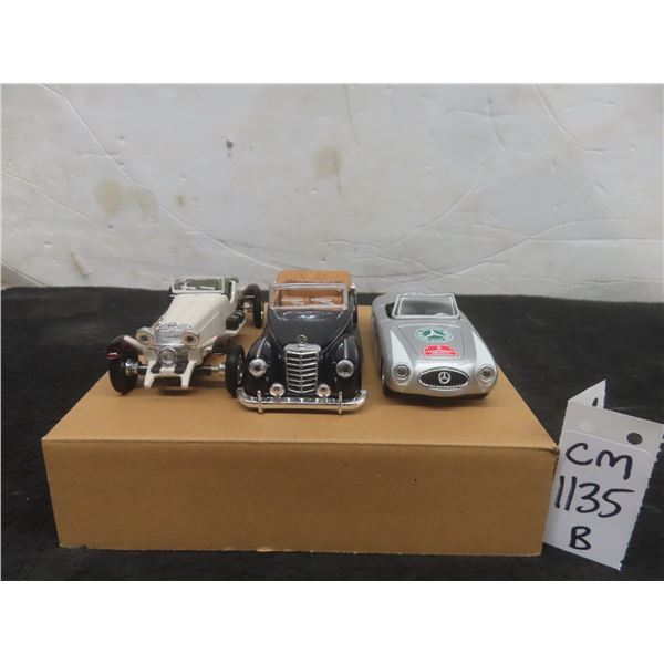 1:43 Scale Mercedes-Benz 3-Piece Set