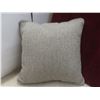 Image 7 : Eight Toss Cushions