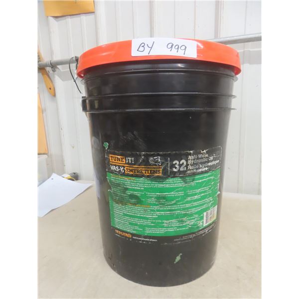Antiwear Hydraulic Oil Approximately 17 Litres Opened