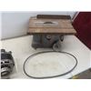 Image 2 : Vintage Craftsman Table Saw with Separate Electric Motor