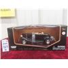 Image 1 : 1934 Ford Convertible 1:24-Scale Die-Cast by Motor Max