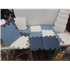 Image 5 : Floating End Table and 14-Piece Cushion/Workout Floor Tile Set – New/Store Return