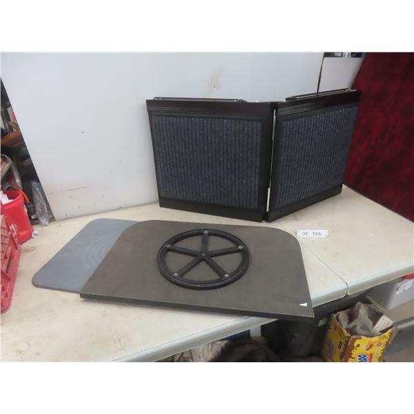 Folding Pet Ramp and Kenlin Swivel-It – New/Store Return