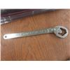 Image 7 : Craftsman Wrenches, Tin Snips, Pipe Wrench, Nail Puller and More
